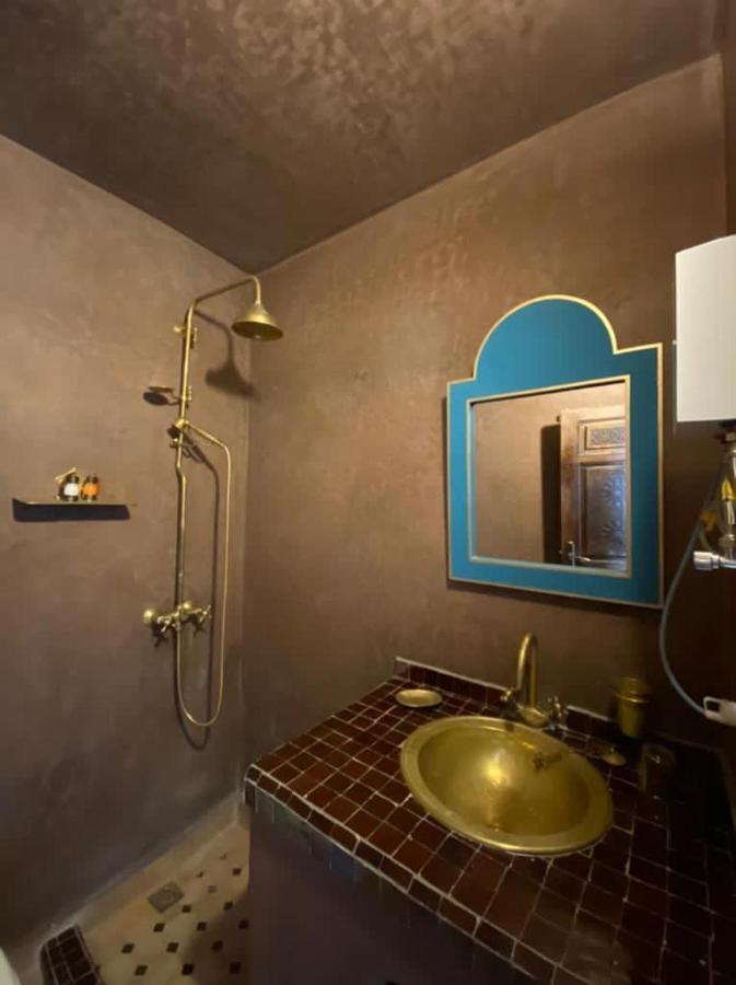 Kasba blanca Hotel Tangier Bagian luar foto